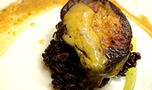 フォアグラのステーキと黒米添え 脳細胞の代謝機能を高める白味噌のソース