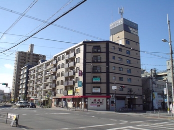 �E�B���O�R�[�g��h501��